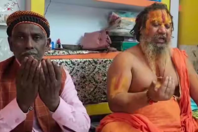 Iqbal Ansari and Jagatguru Paramhansa prayer for PM Narendra Modi third Time Prime Minister