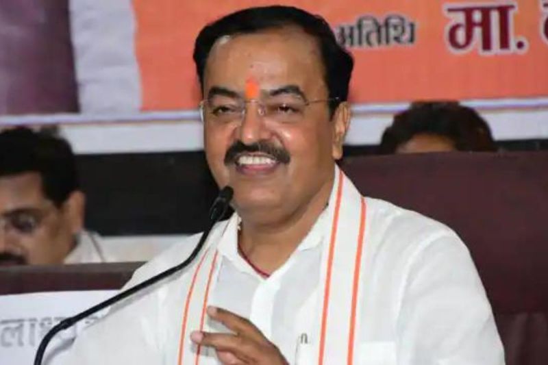 Akhilesh Yadav three friends Azam Atiq and Mukhtar Deputy CM told SP the factory of rioters