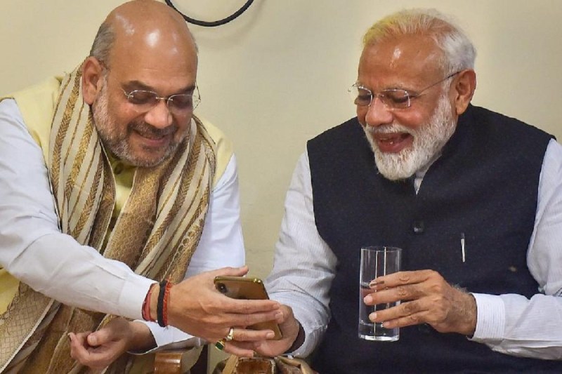 pm_modi_vs_amit_shah.jpg