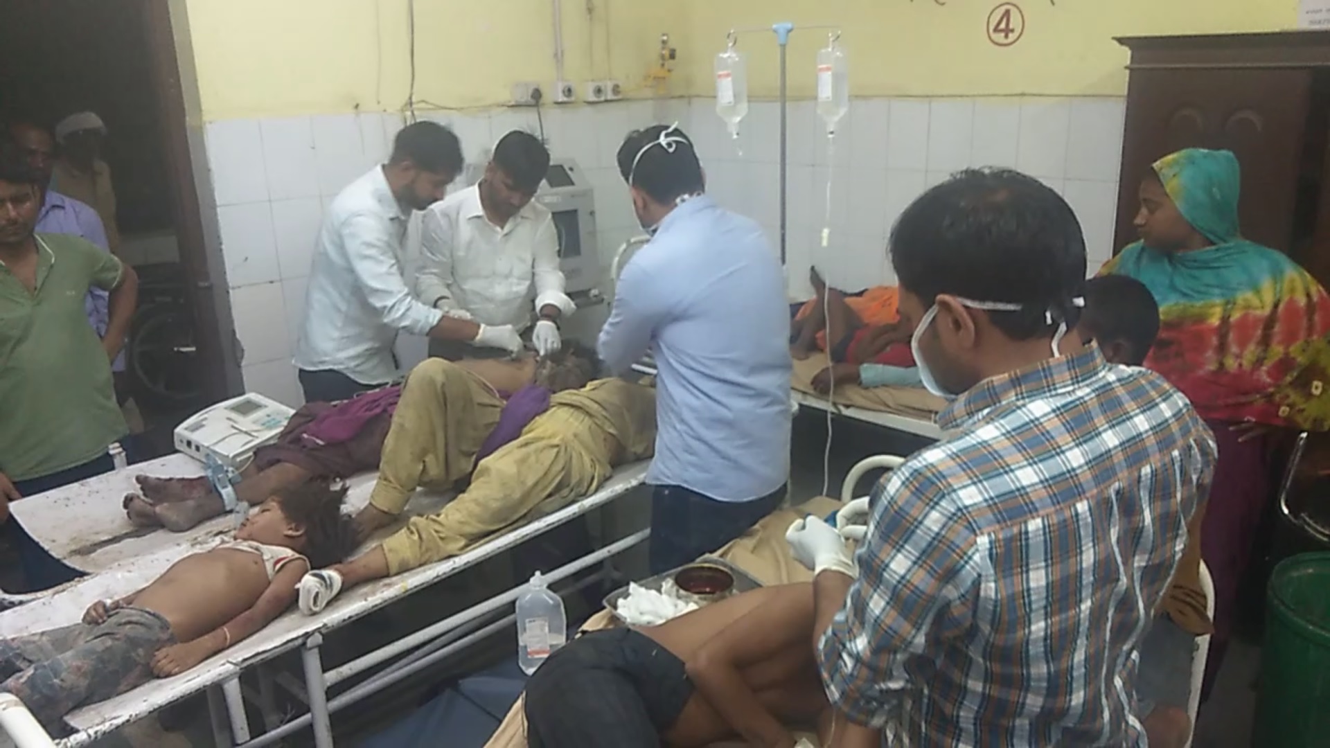 Accident : महवा में भरतपुर रोड पर खानाबदोश परिवार को मारी टक्कर, तीन की मौके पर
मौत