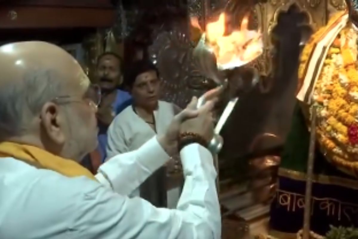 Video: मथुरा पहुंचे गृहमंत्री अमित शाह, कालभैरव मंदिर में की पूजा- अर्चना