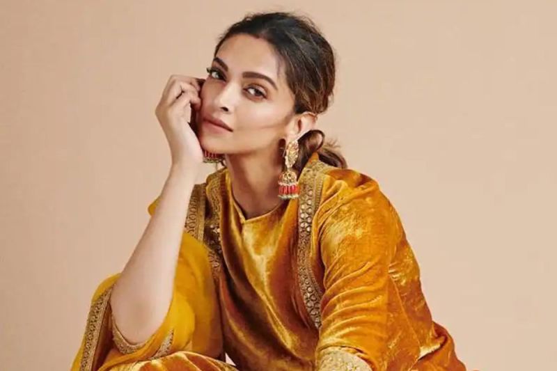 deepika padukone embroidery Work