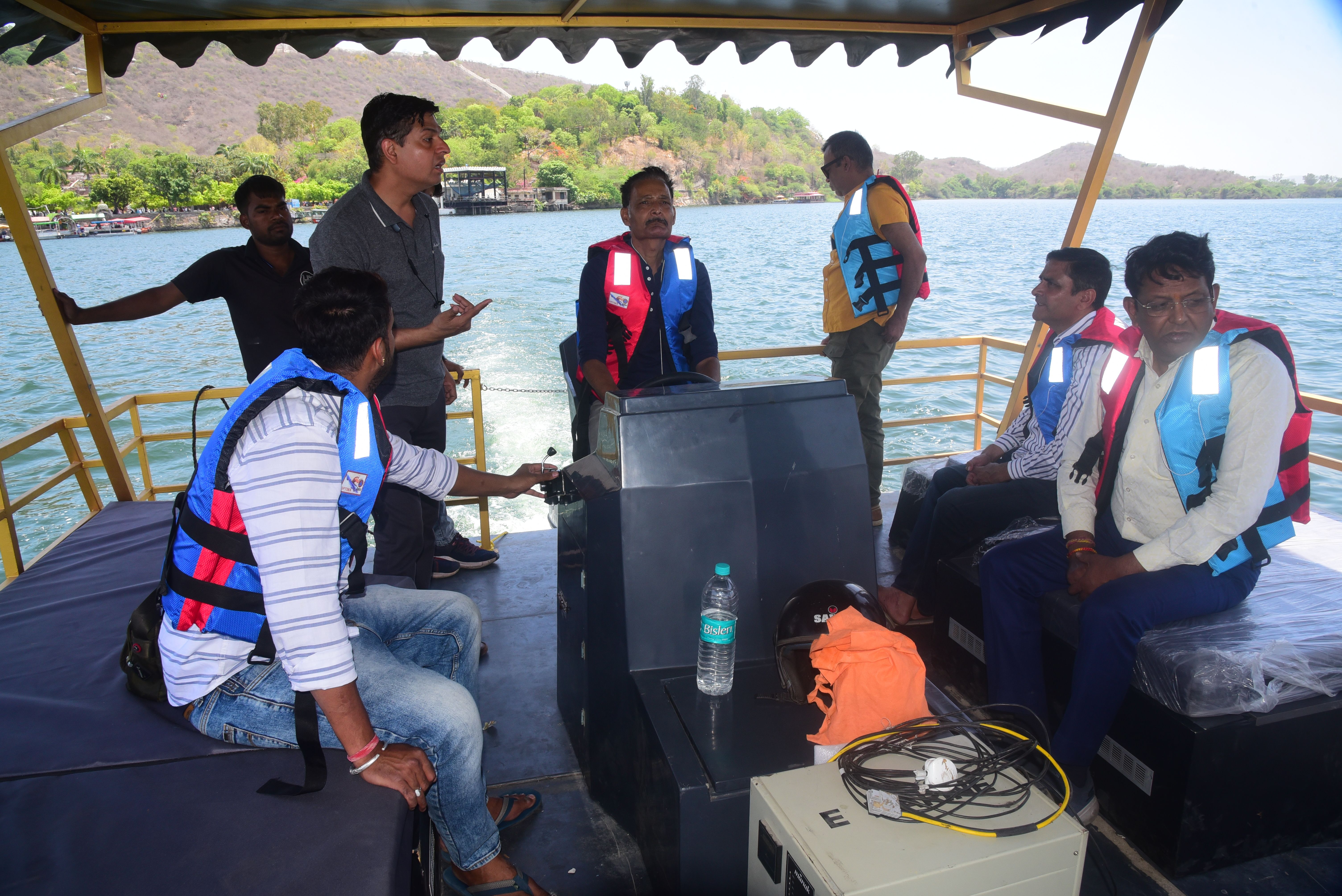 उदयपुर की पिछोला झील में पहली बार होगा इलेटि्रक बोट का संचालन