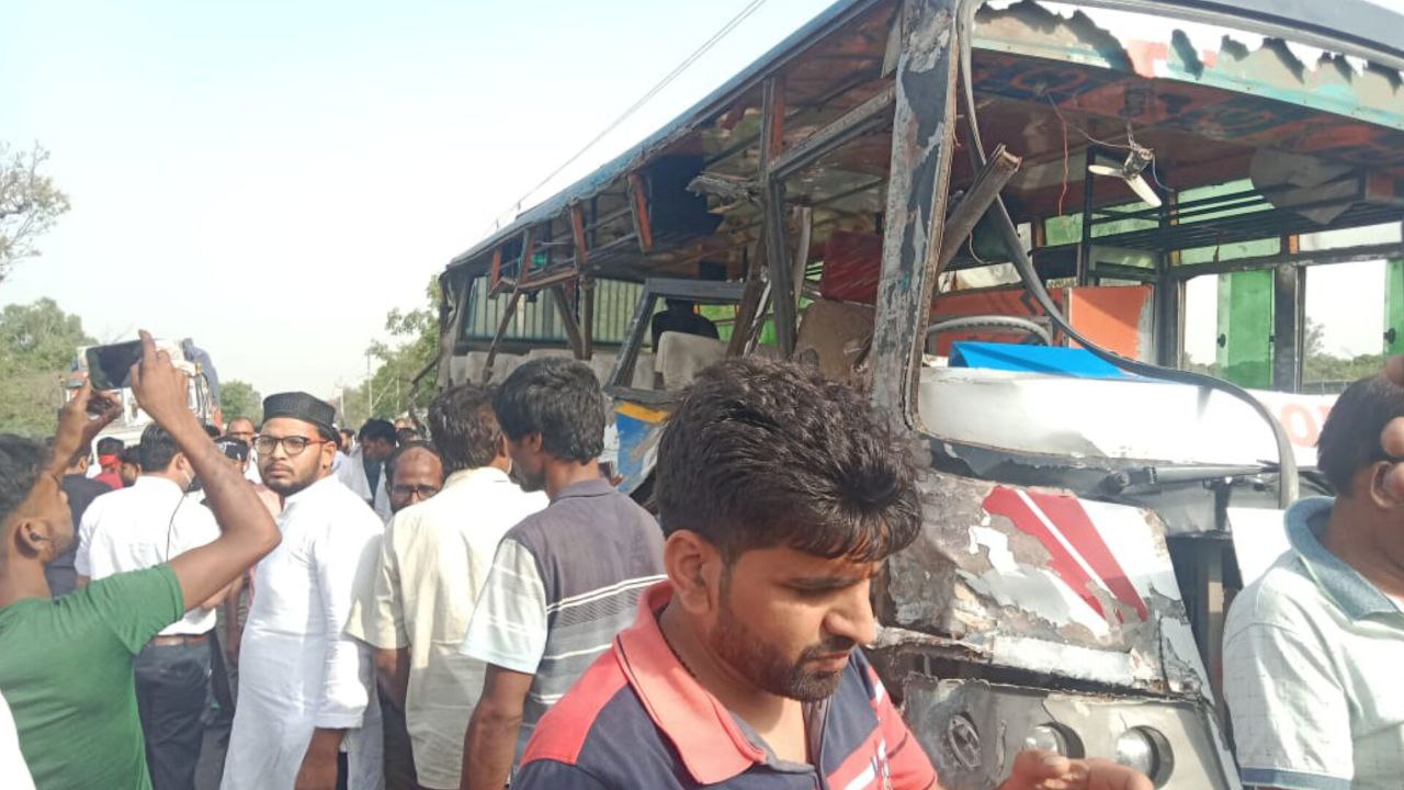 उन्नाव में दर्दनाक सड़क हादसा: 6 की मौत 22 घायल, 18 यात्रियों को उन्नाव और
कानपुर रेफर किया गया