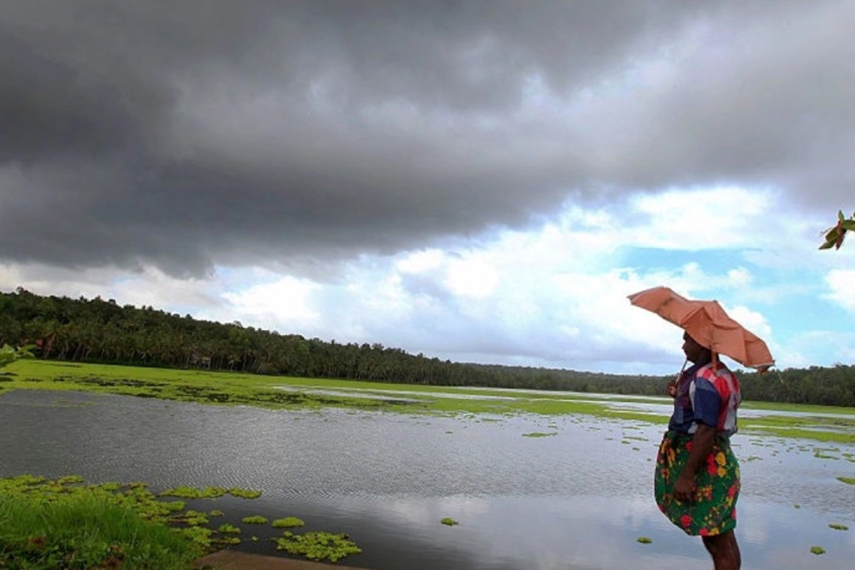 महाराष्ट्र: बेमौसम बारिश ने बरपाया कहर, 10 की मौत, 5000 हेक्टेयर फसल खराब, 117
मवेशी भी मरे