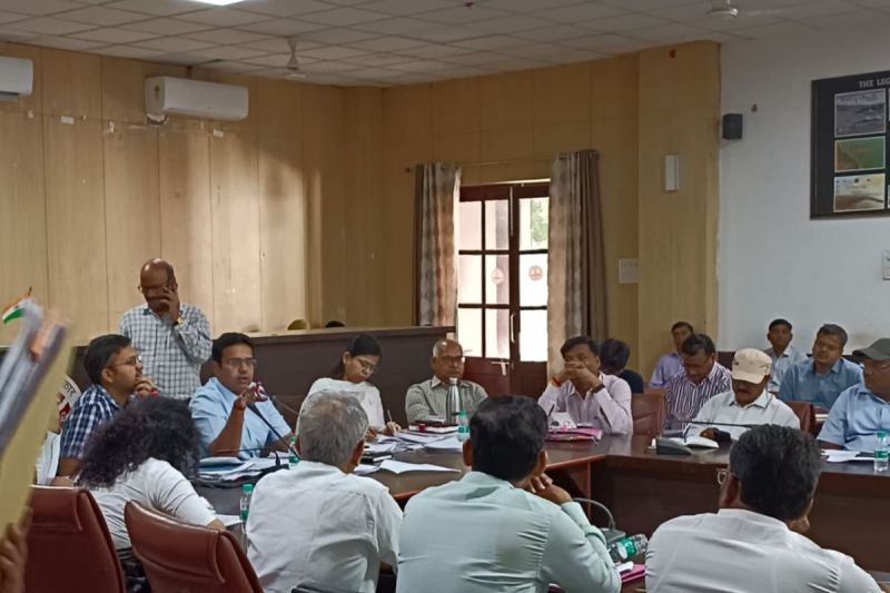 Prayagraj DM held meeting with nodal officers