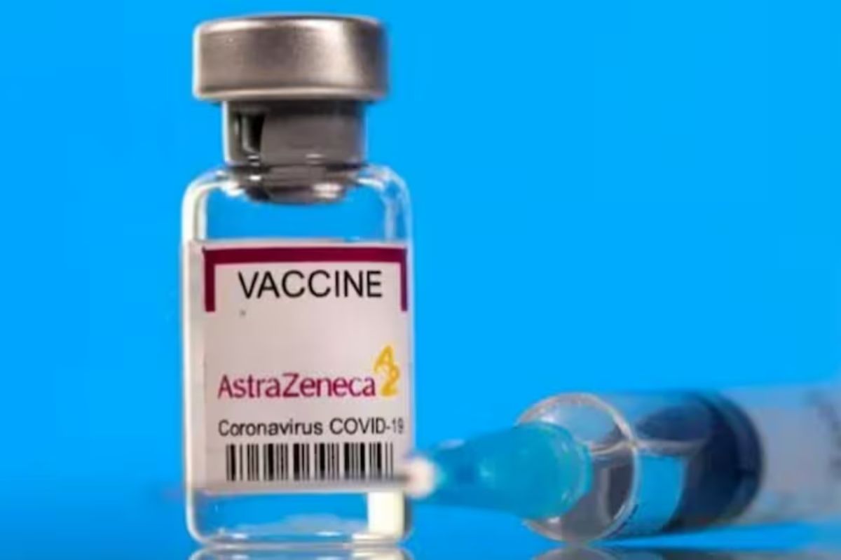 कोराना वैक्सीन कोविशील्ड लगवाने वालों के लिए बुरी खबर! जम सकते हैं खून के थक्के - image