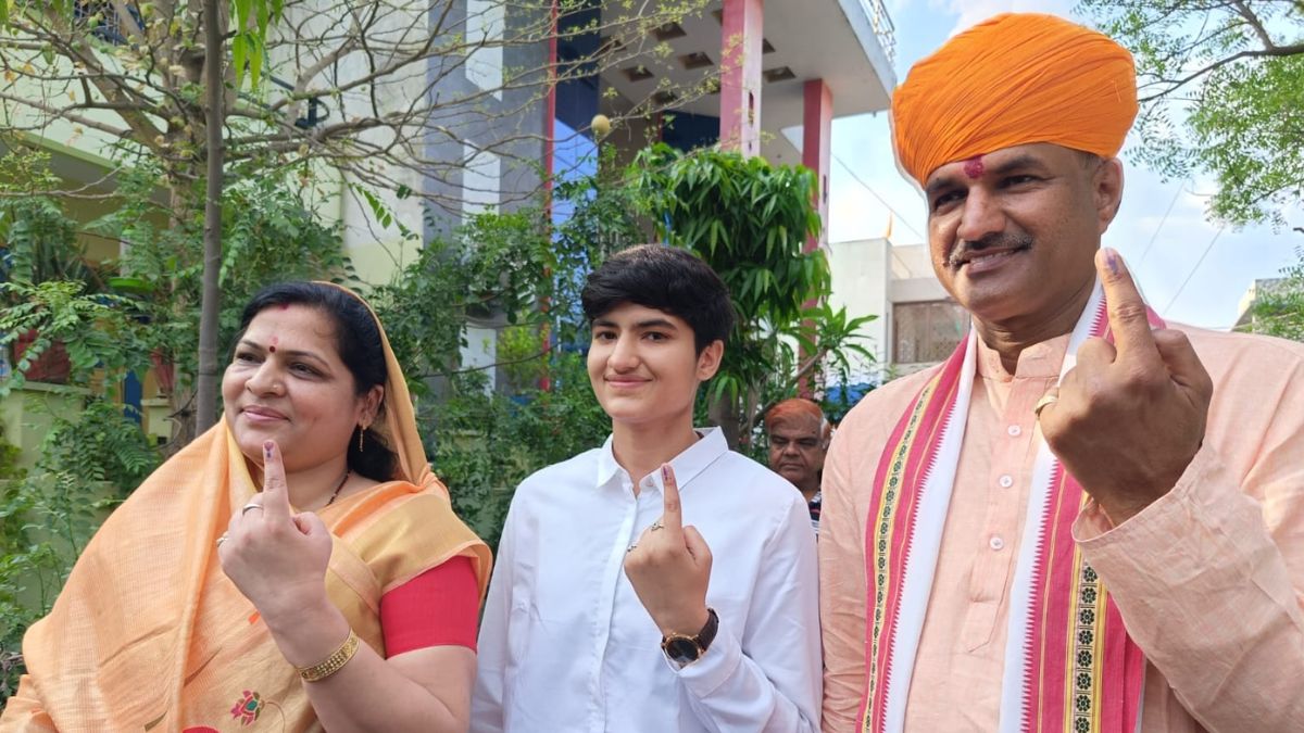 सीपी जोशी ने परिवार संग यहां किया मतदान, विधायक चंद्रभान आक्या ने कही ये बात