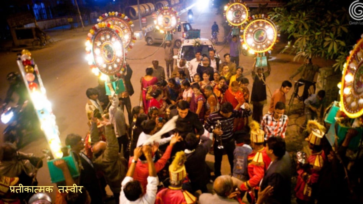 Rajasthan News: नशे में डांस कर रहे युवकों ने की हर्ष फायरिंग, शादी में आए मामा
की मौत