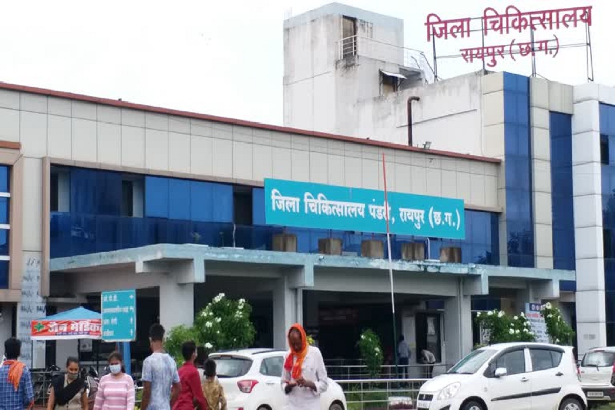 District Hospital Raipur: जिला अस्पताल के मरीज परेशान, हार्ट, किडनी और लीवर के
डॉक्टरों की नहीं मिल रही सेवाएं