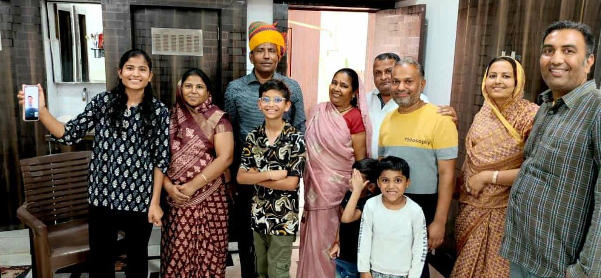 IAS akshya doshi family