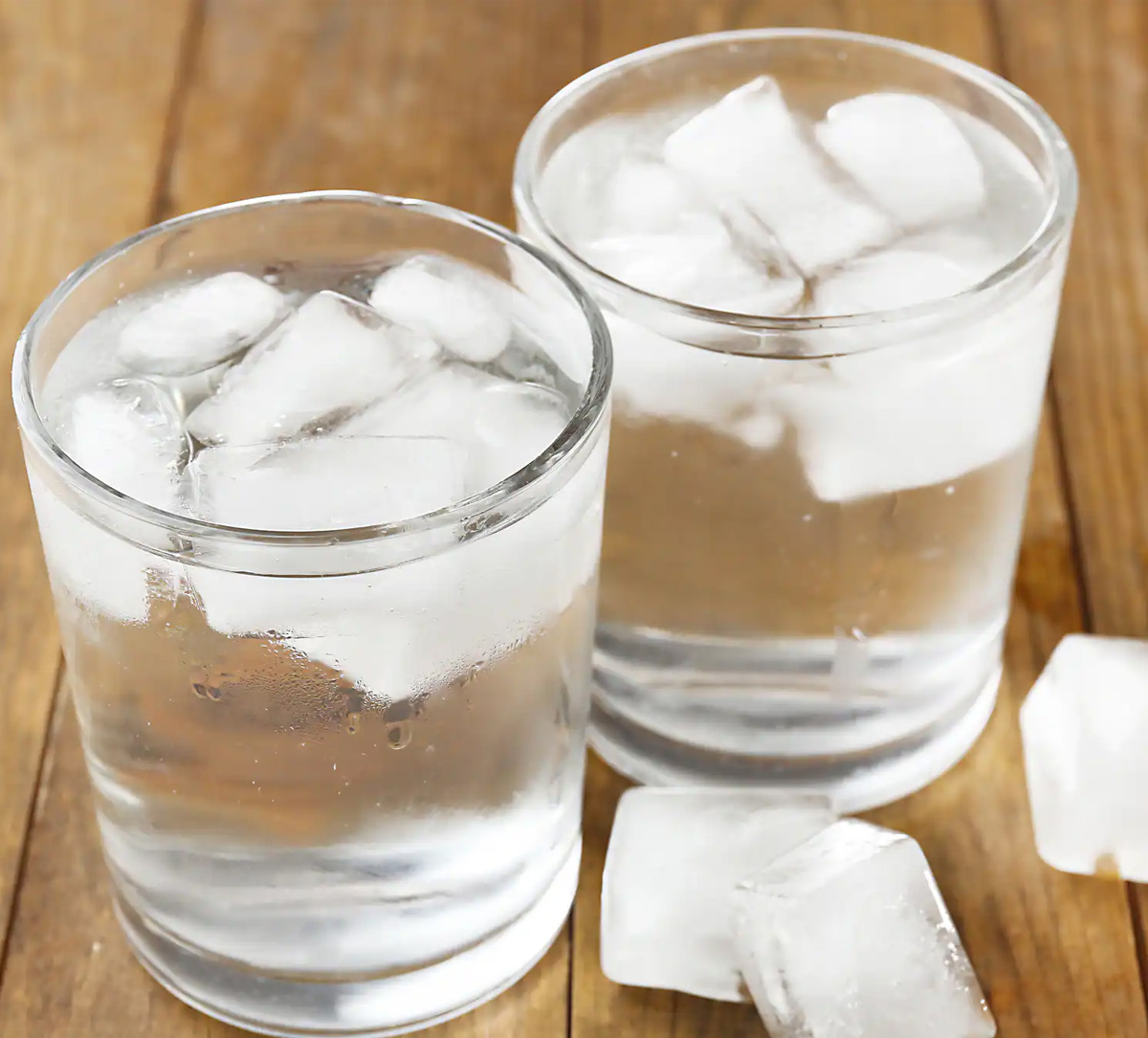 क्या वाकई ठंडा पानी पीना सेहत के लिए नुकसानदेह है? जानिए सच - image