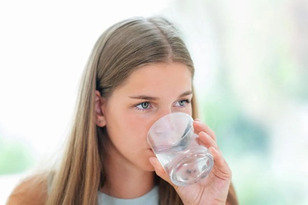 If you feel thirsty again and again then quench your thirst in this way