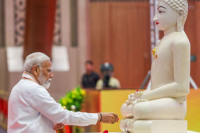 PM Narendra Modi on Mahavir Jayanti 