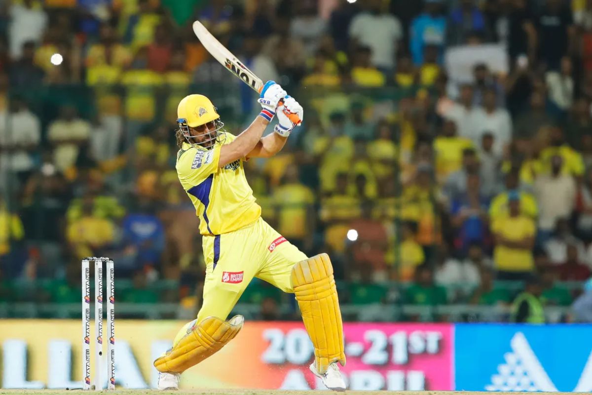 MS Dhoni Hits Sixes Against LSG in IPL 2024