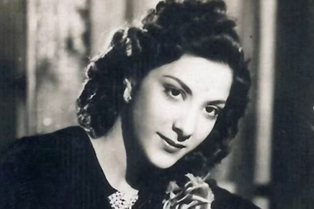 nargis dutt death due to cancer