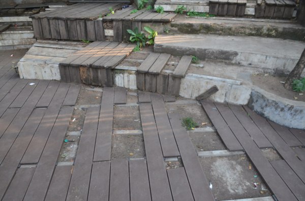 बूढ़ातालाब गार्डन: सौंदर्यीकरण की उड़ रही धज्जियां, मेंटेनेंस नहीं