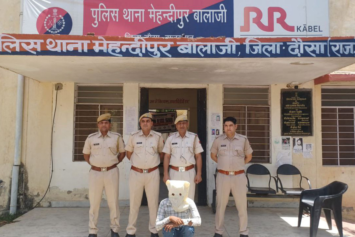 राजस्थान पुलिस पर जानलेवा हमला कर पुलिस कस्टडी से भागा इनामी आरोपी गिरफ्तार