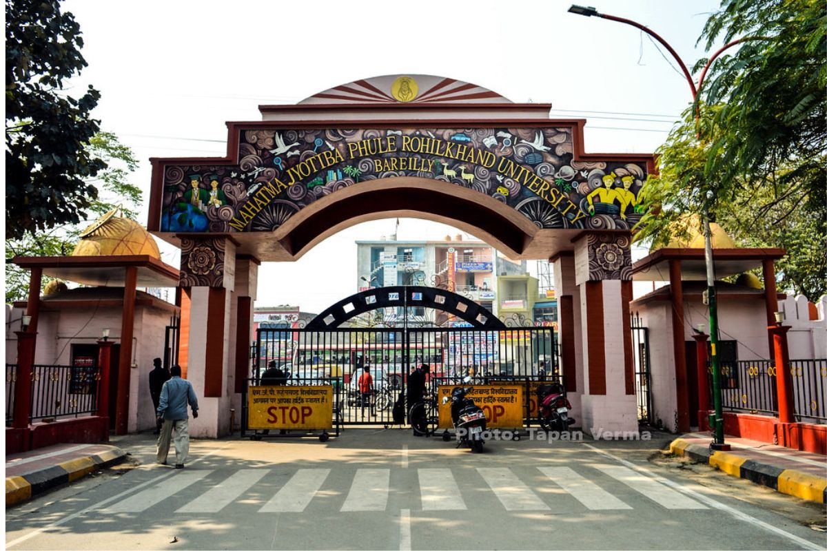 महात्मा ज्योतिबा फुले रुहेलखंड  विश्वविद्यालय के सम सेमेस्टर पाठ्यक्रमों के परीक्षा फार्म 20 अप्रैल से भरे जाएंगे।
