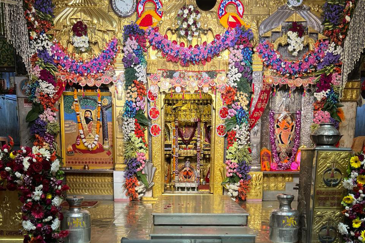 छह लाख श्रद्धालुओं ने किए सालासर बालाजी के दर्शन, मंदिर में नारियल बांधने का है
विशेष महत्व