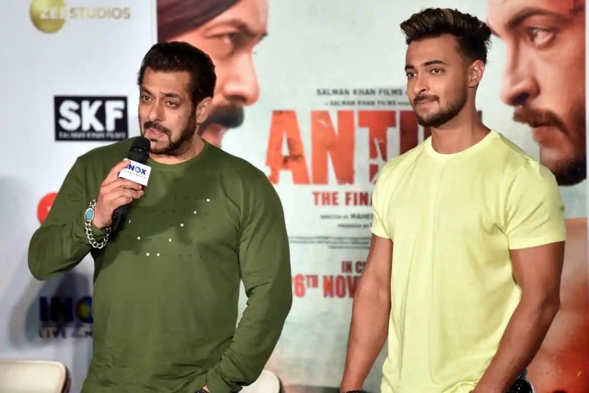 सलमान खान ने की जीजा आयुष शर्मा की फिल्म ‘रुसलान’ देखने की अपील, फैंस बोले- ‘भाई
ने बोला है तो जाना पड़ेगा’
