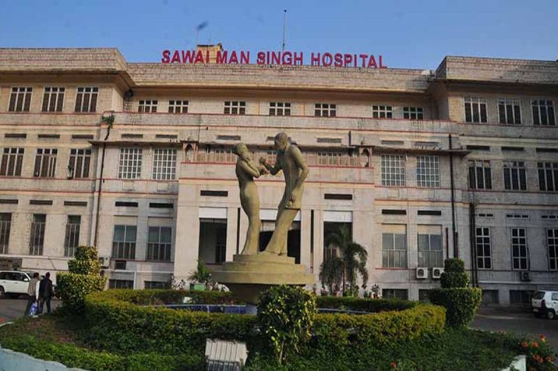 SMS Hospital Opd Room Medicine Distribution Center Leaping at Peak Chief Minister Free Medicine Scheme