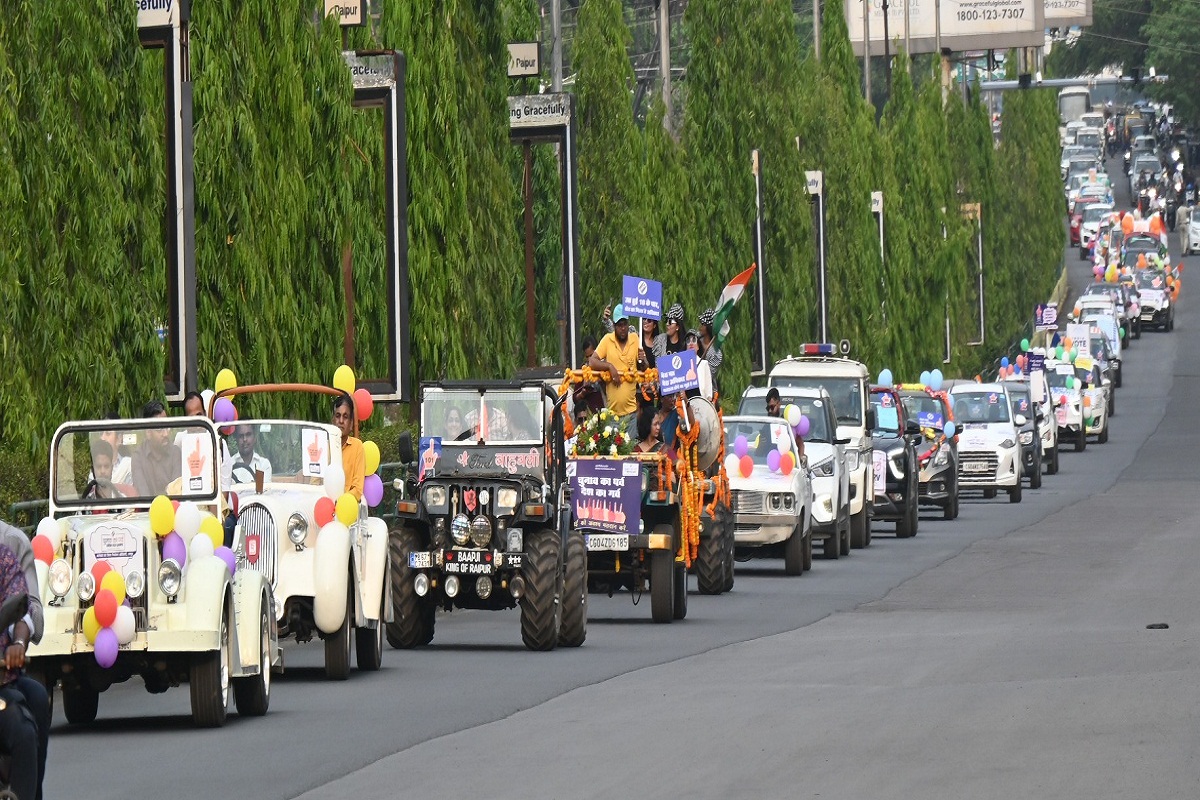 CG Lok Sabha Election 2024: रायपुर में महिलाओं ने निकाली मतदाता जागरुकता कार
रैली