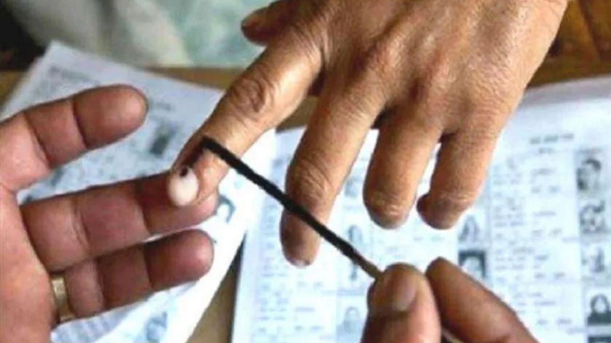 Lok Sabha Election 2024 : रिझाने में फेल, 5 माह में 76 से 55% पर लुढ़का मतदान
ग्राफ