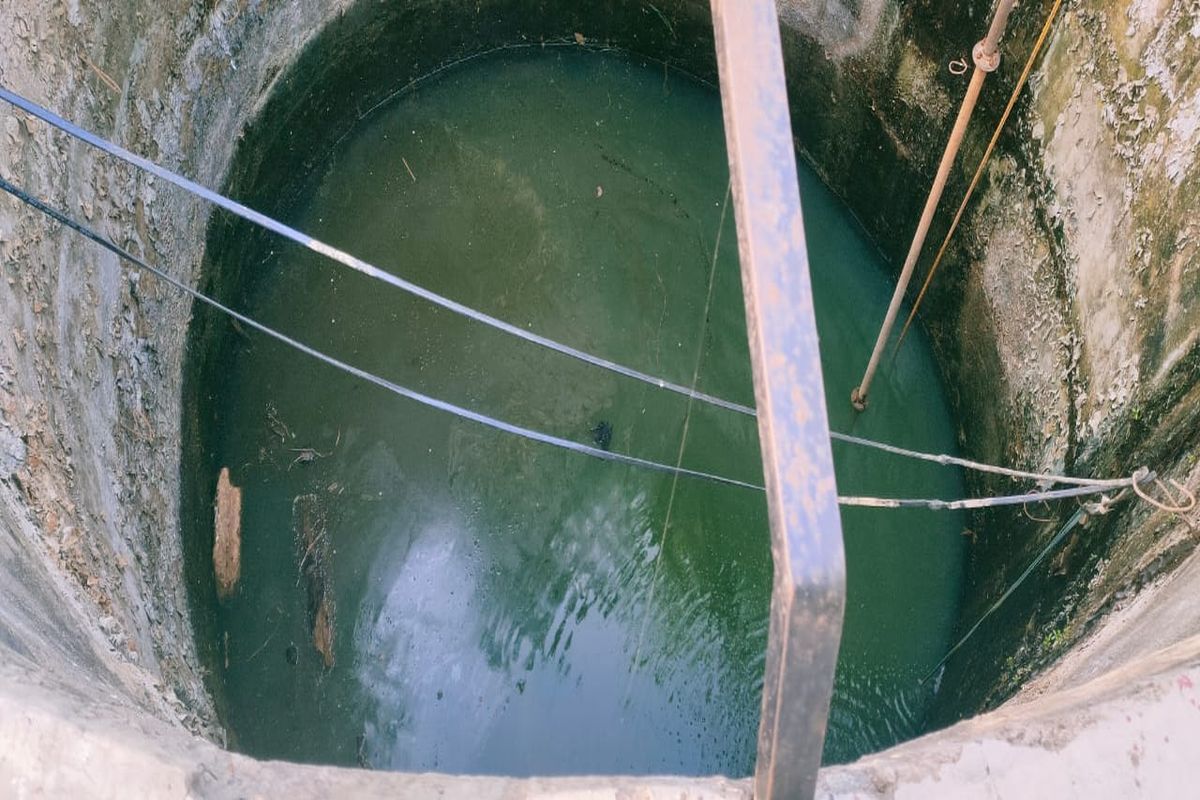यहां नलों में नहीं टपक रहा पानी, कुएं से भी आ रहा मटमैला, ग्रामीण परेशान