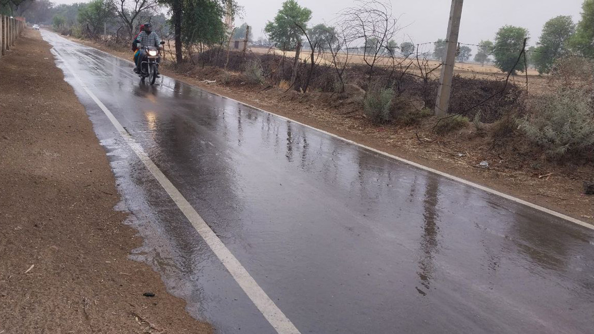 Weather Update : राजस्थान के इन जिलों में हुई बारिश, 4 मई से फिर बदलेगा मौसम,
अलर्ट जारी - image