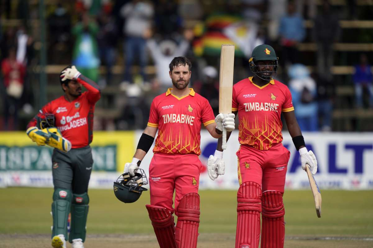 जिम्बाब्वे ने बांग्लादेश के खिलाफ पांच मैचों की टी20 सीरीज के लिए 15 सदस्यीय टीम
की घोषणा की - image