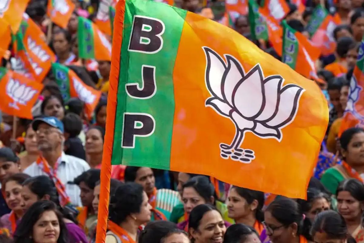 Lok Sabha Elections 2024: चुनाव जीतने पर संविधान की प्रस्तावना से ‘सेकुलर’ शब्द
हटाएंगे- BJP