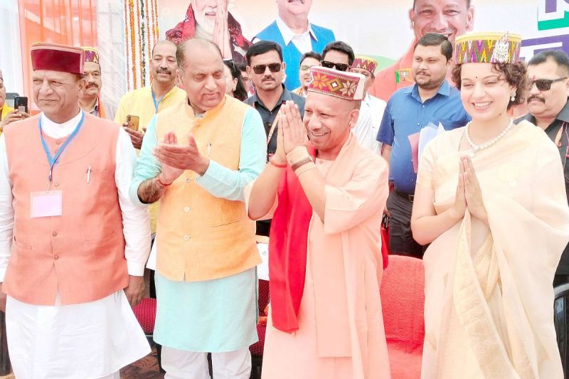 CM yogi Says Kangana Ranaut's devotion to Meera brilliance of Queen Padmini and bravery of Lakshmi Bai