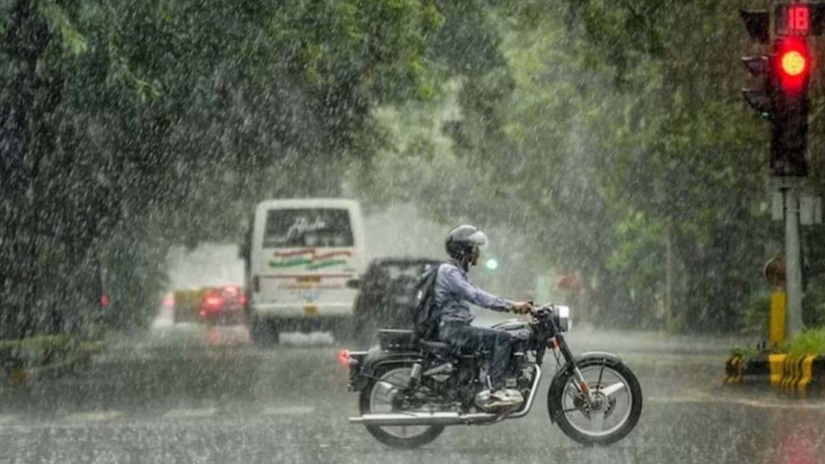 Weather Today: 21 से 26 मई तक यूपी में बारिश के आसार, मुरादाबाद समेत 36 जिलों
में लू का अलर्ट - image