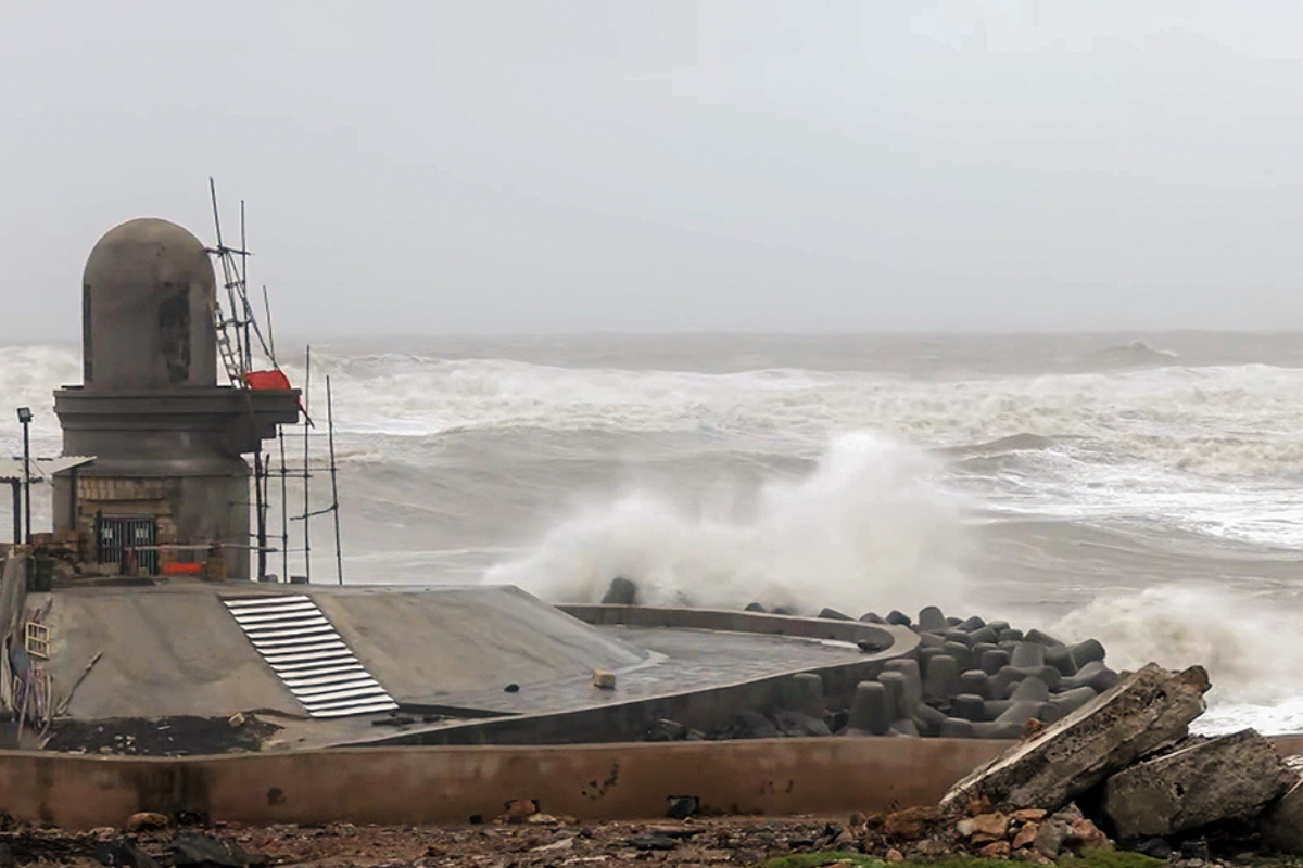 Cyclone in Arabian sea: अरब सागर में उठ रहा है चक्रवात, केरल से मराठवाड़ा तक
आएगा तूफान
