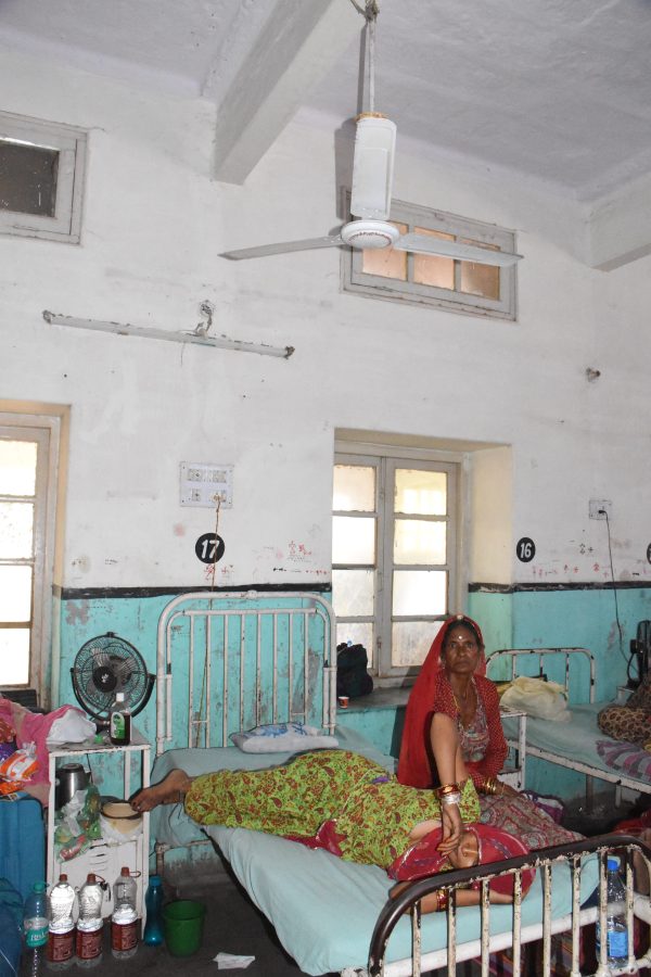 Patients suffering from this scorching heat in Zanana Hospital, the largest PBM hospital of the district.