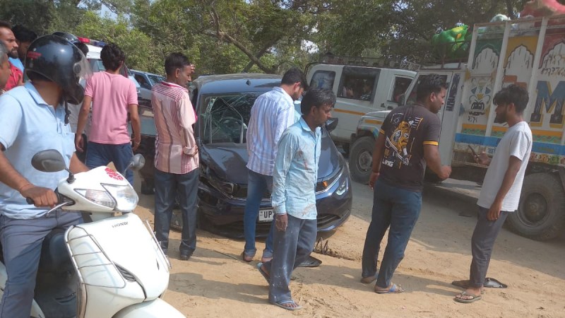 Bijnor Road Accident