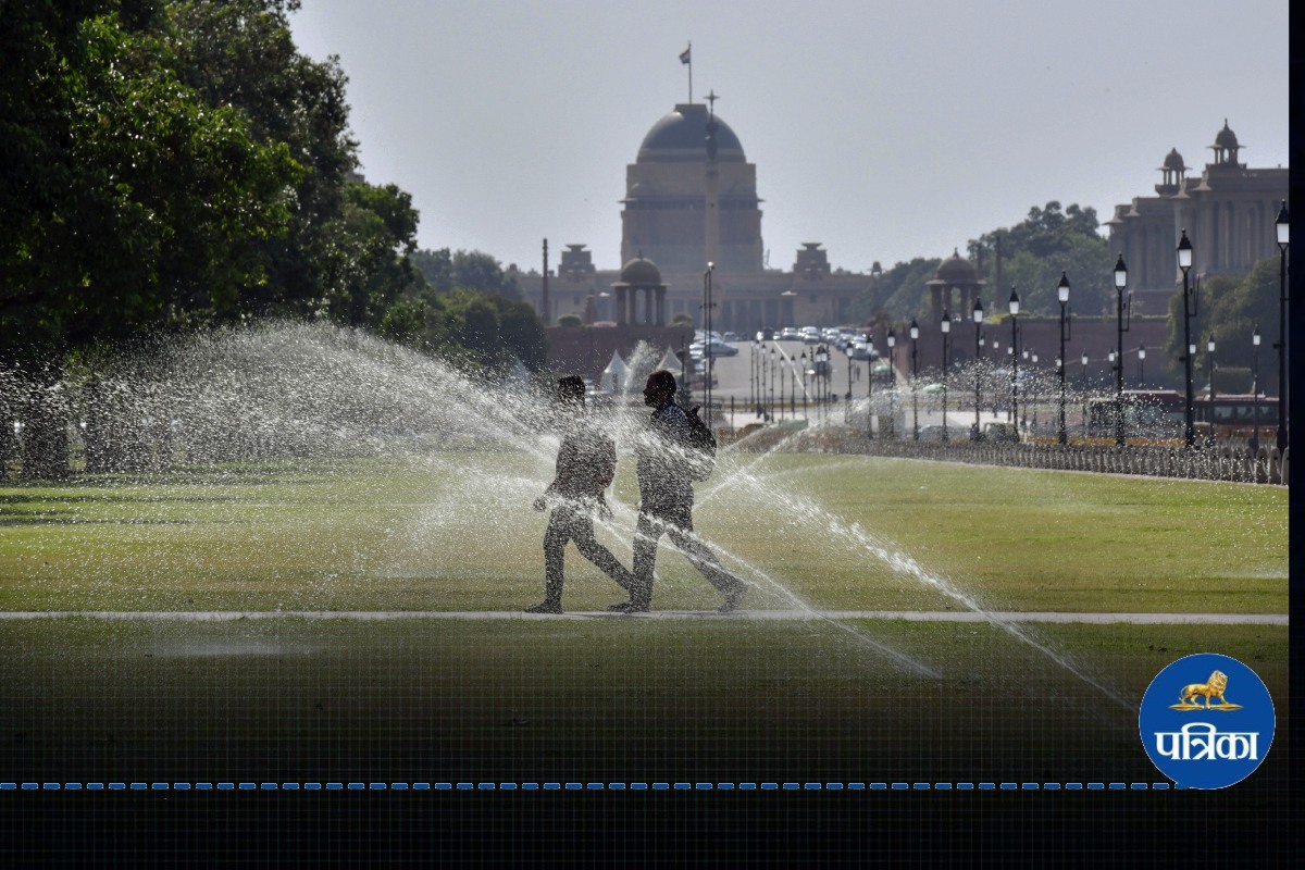 Heat wave alert: राजस्थान और हरियाणा की गर्म और शुष्क हवाओं ने दिल्ली की
मुश्किलें बढ़ाई, Delhi-NCR में 50°C पर पहुंचा पारा