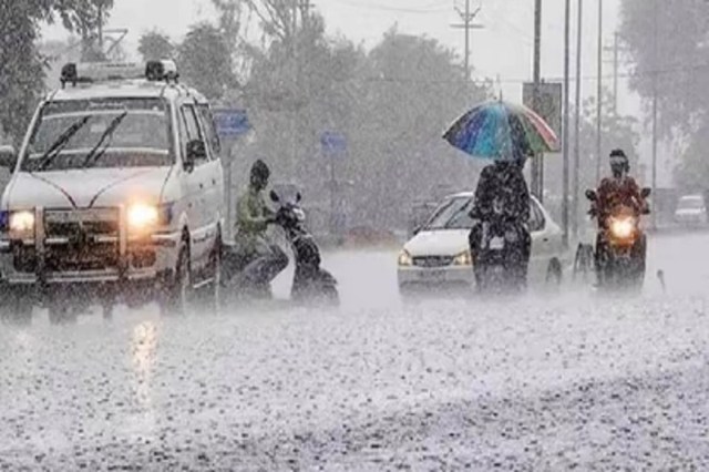 Monsoon Update 2024 - Motorists struggle in rains