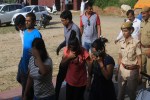 जयपुर के क्लब में डीजे पर थिरक रहे थे लोग… पुलिस को देख गेट किया बंद, नशे में
धुत्त मिले 52 युवक-युवतियां - image