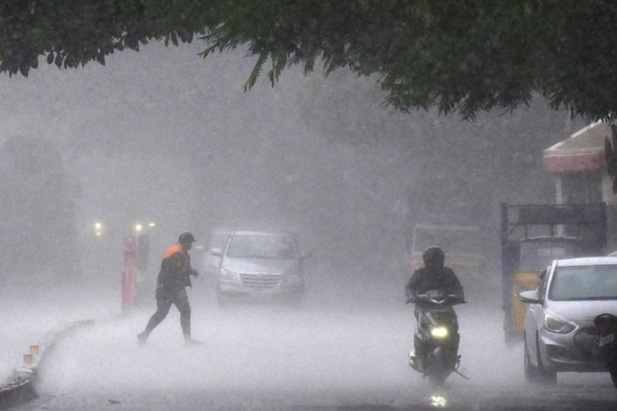 Monsoon Update 2024: खुशखबरी! 5 दिनों तक होगी बारिश, इस दिन यूपी में प्रवेश
करेंगा मानसून