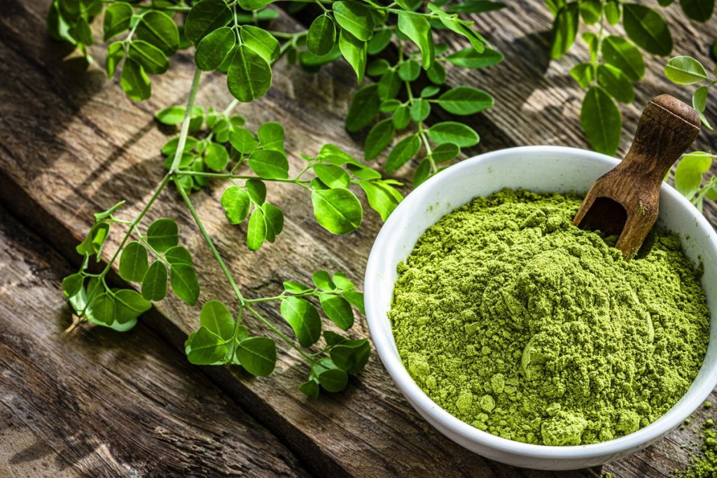 benefits of Moringa water