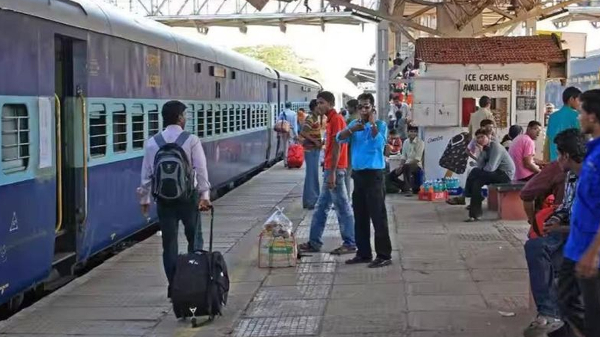 Railway News: गर्मी की छुट्टी का आनंद, जून लास्ट तक चलेंगी 50 स्पेशल ट्रेनें, कम
होगी कंफर्म टिकट की किल्लत