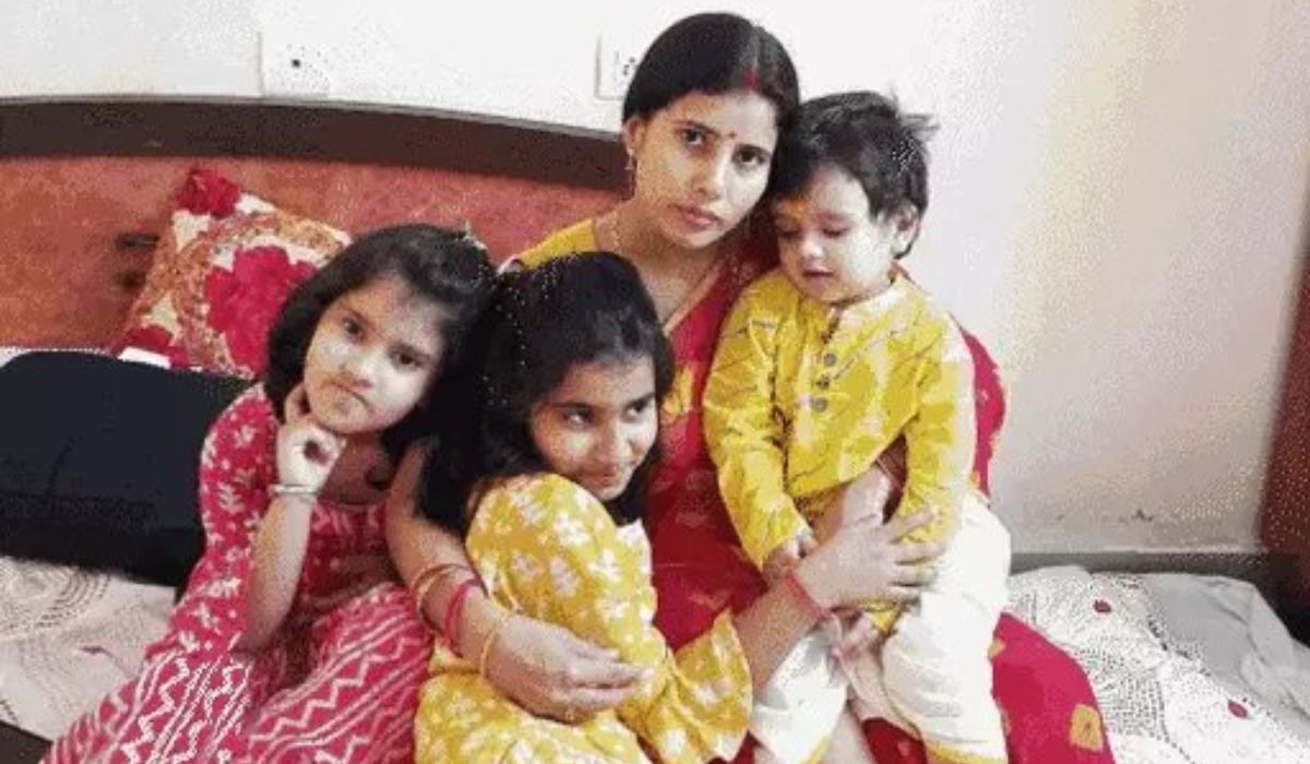 Sitapur Murder Case: सीतापुर में सोच-समझकर की गईं 6 हत्याएं! प्रियंका के भाई के
बयान और पीएम रिपोर्ट से खुले कई राज - image