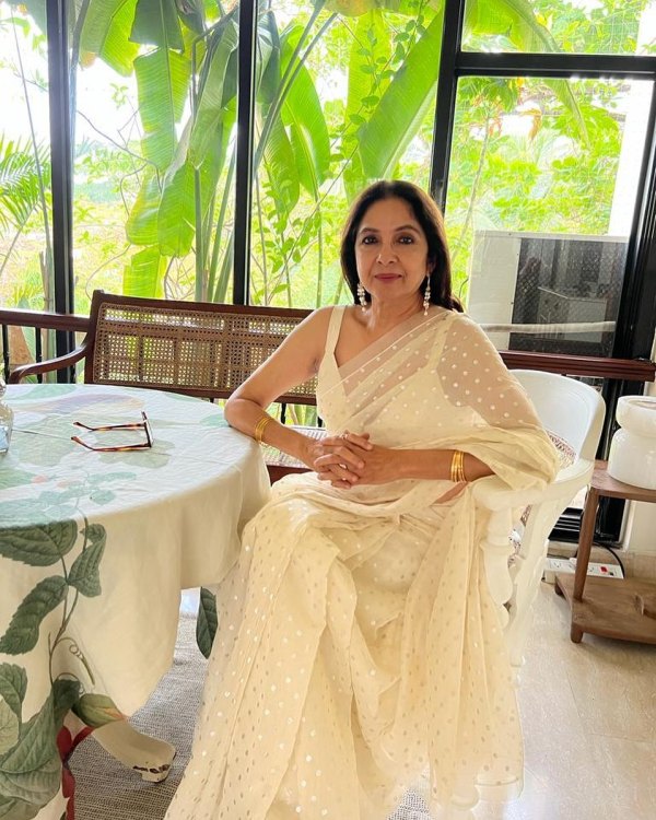 Neena Gupta Looks