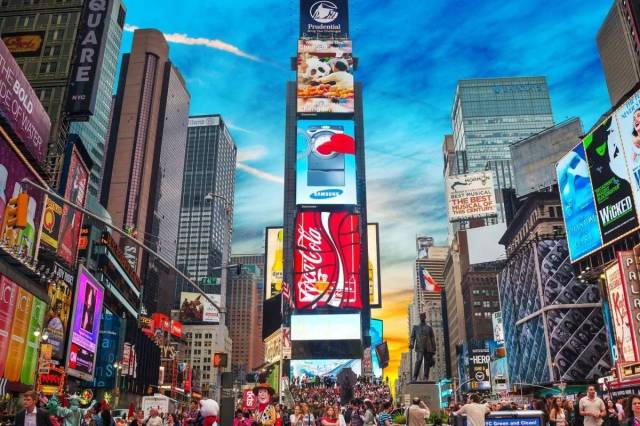 New york : Heartine of the City Times sqaure