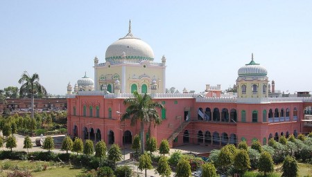 दारुल उलूम, सहारनपुर न्यूज, यूपी लेटेस्ट न्यूज, महिलाओं के प्रवेश पर रोक, दारुल उलूम ऑफिस पर नोटिस, darul uloom, up latest news, saharanpur news, women entry ban