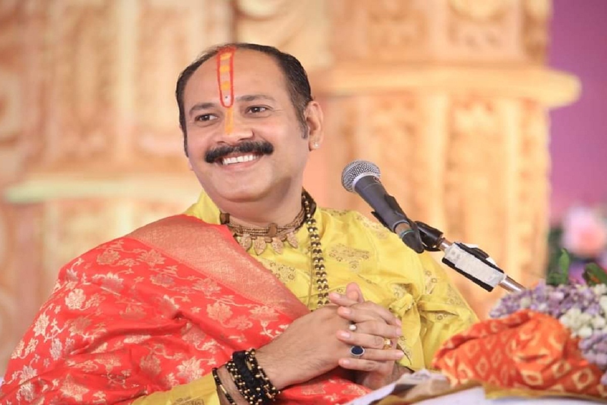 Pandit Pradeep Mishra in CG - Dhmatari News
