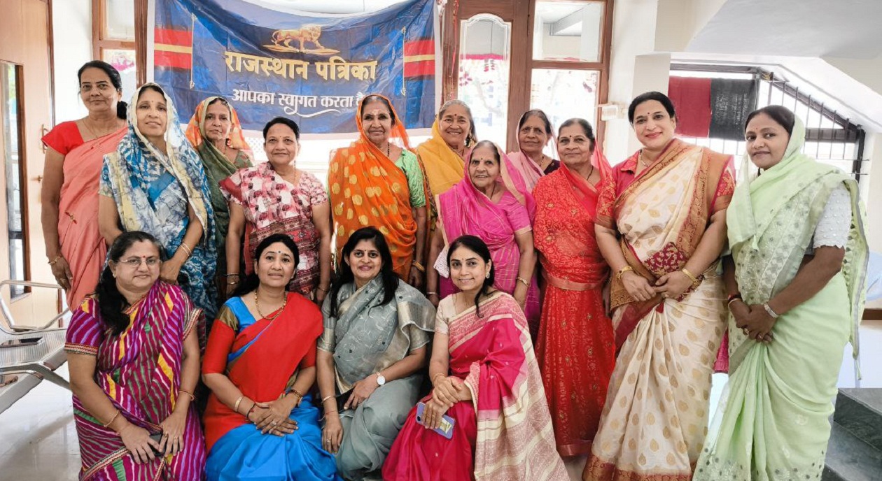 Rajasthan Patrika Jago Janmat: इनकी जागरुकता को सलाम: पढ़ाया मतदान का पाठ, ऐसी
माताएं जिन्होंने बेटे-बेटियों को दूसरे शहरों से मतदान के लिए बुलाया - image