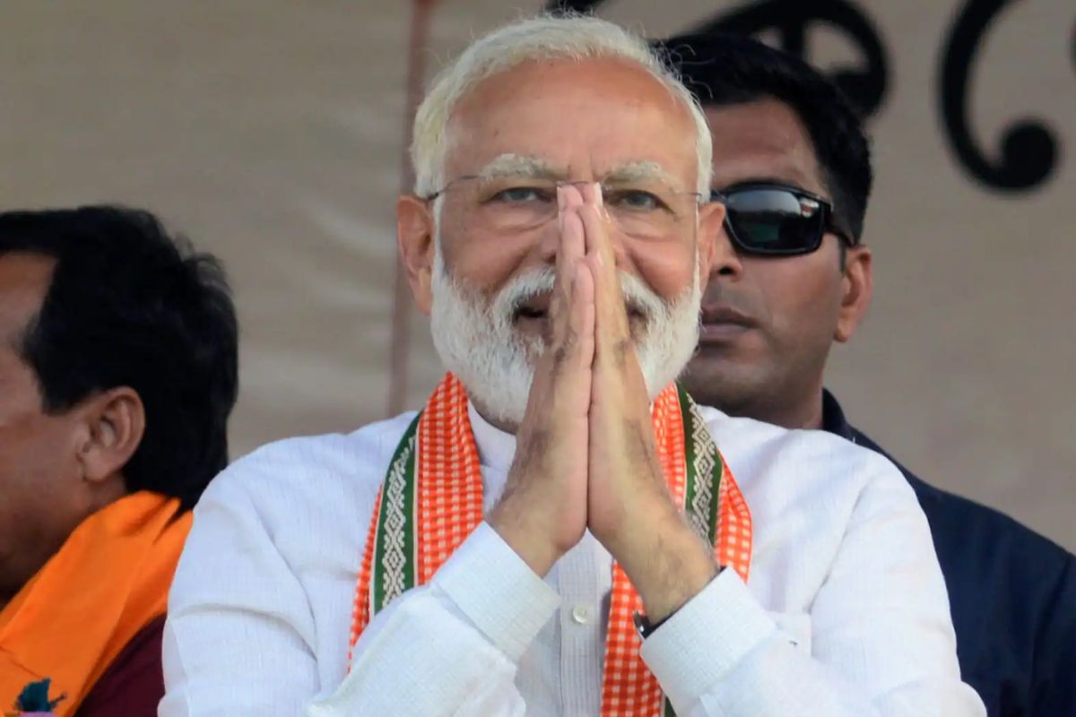 PM Modi Nomination: पीएम मोदी ने वाराणसी से दाखिल किया नामांकन, काल भैरव के
दर्शन करके पहुंचे कलेक्ट्रेट
